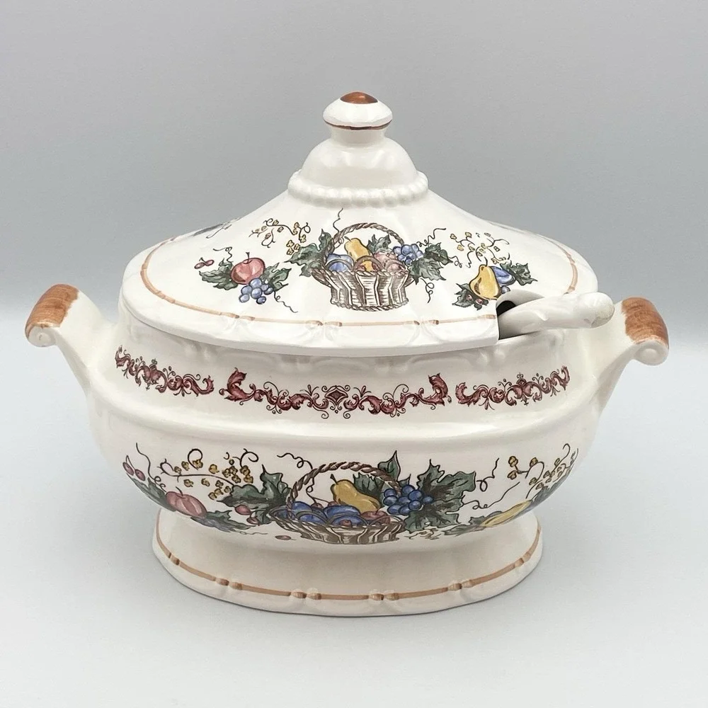 Vintage 1980s Japan Fruit Basket Covered Soup Tureen with Ladle‎ Harvest Ceramic